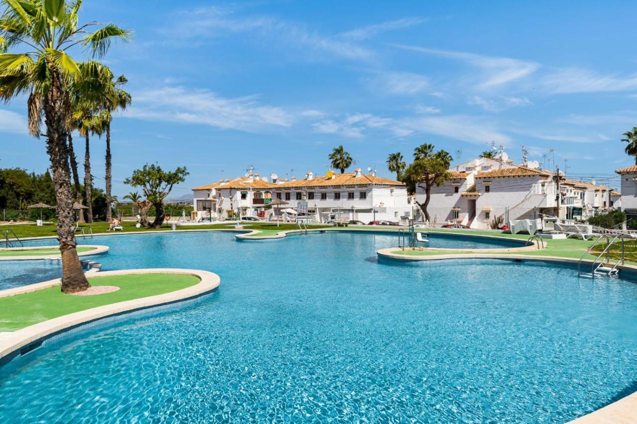 Casa Lago Jardin Alicante Exterior photo